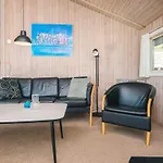 Prázdninový dům Seaside Haven With Open Terrace Sønder Bjert
