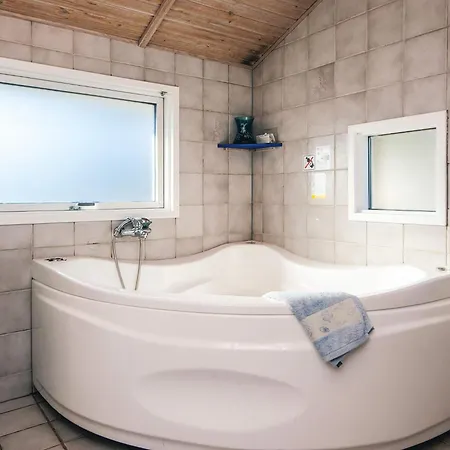 Seaside Haven With Open Terrace 度假居 Sønder Bjert