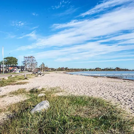 Feriehus Seaside Haven With Open Terrace *