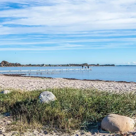 Seaside Haven With Open Terrace *